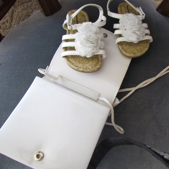 BABY SANDALS + PURSE, TODDLER 5 WHITE SHOES + CUTE BAG w ROSES, FUN for DRESS-UP - Picture 7 of 8